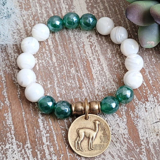 Emerald and White Peru coin bracelet, mother-of-pearl, green agate, boho bracelet