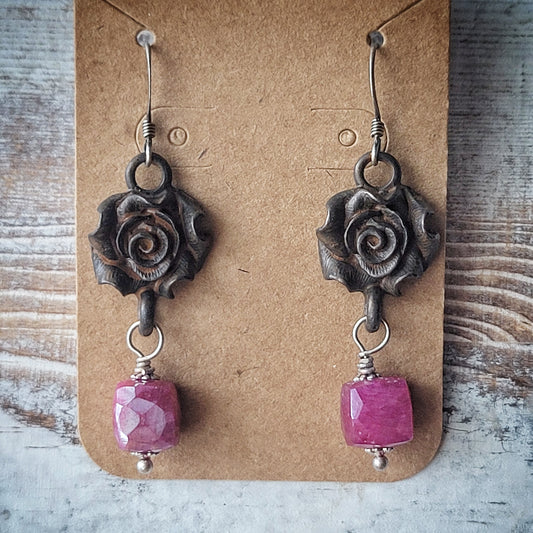 RUSTIC ROSE MOONSTONE CUBE EARRINGS, Boho rustic earrings, pink moonstone earrings, rustic roses, boho chic