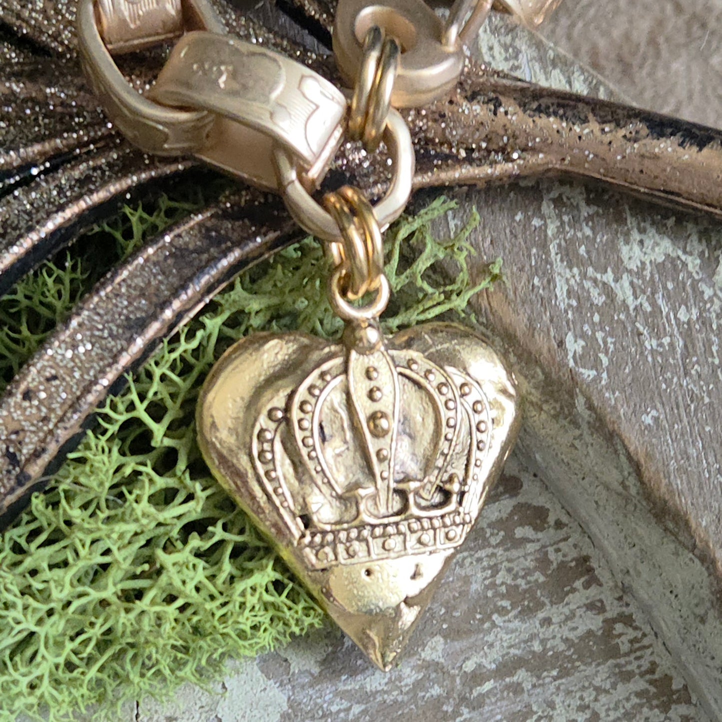 Heavy Link Chain Bracelet w/Old World Boho Crown Heart