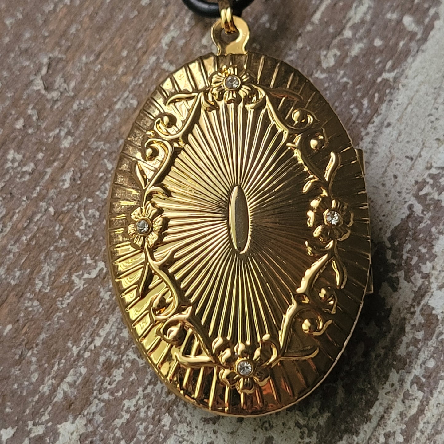 Victorian Reproduction Mourning Locket