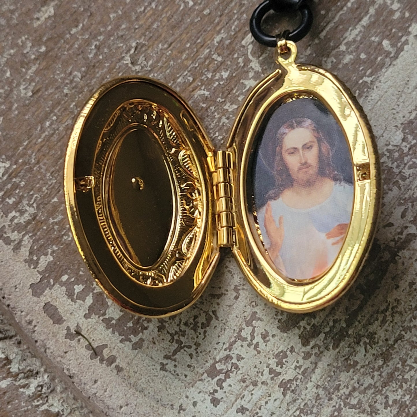 Victorian Reproduction Mourning Locket