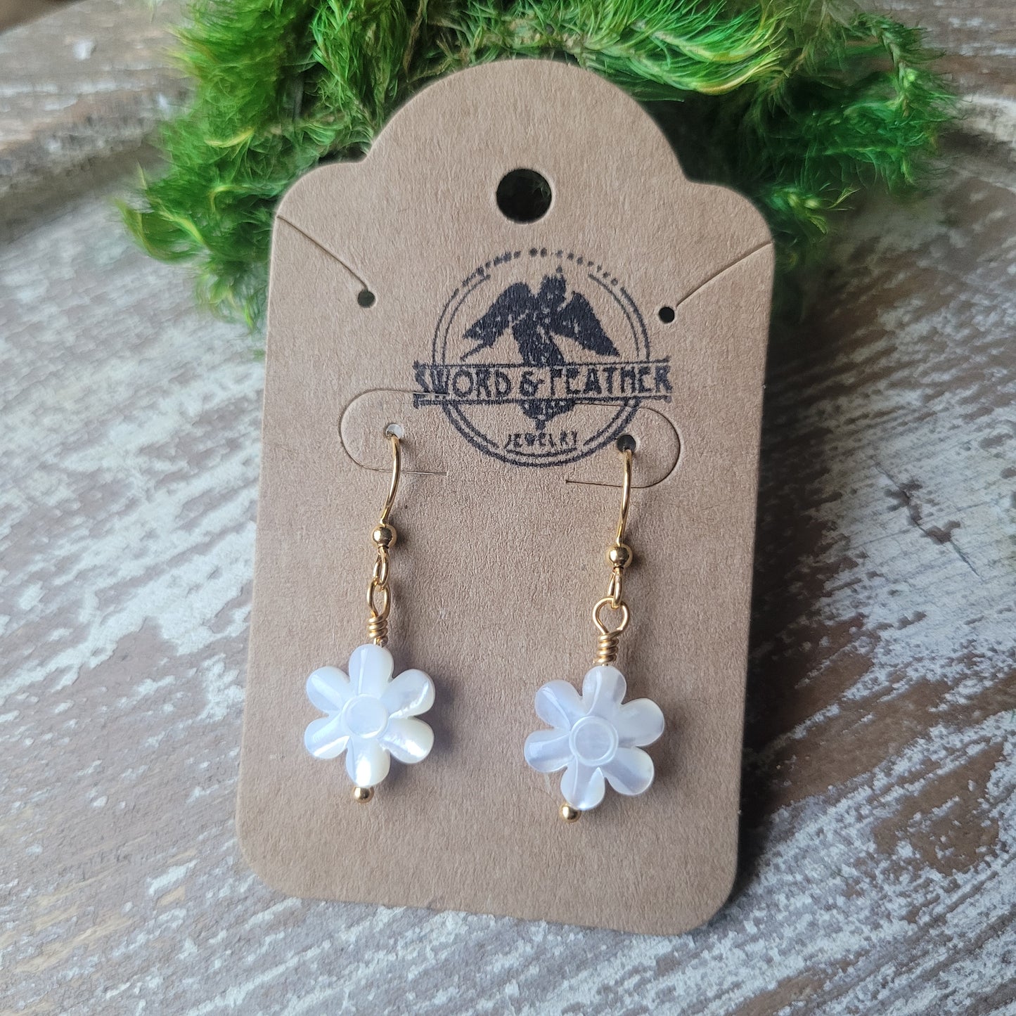 Mother-of-Pearl Flower earings