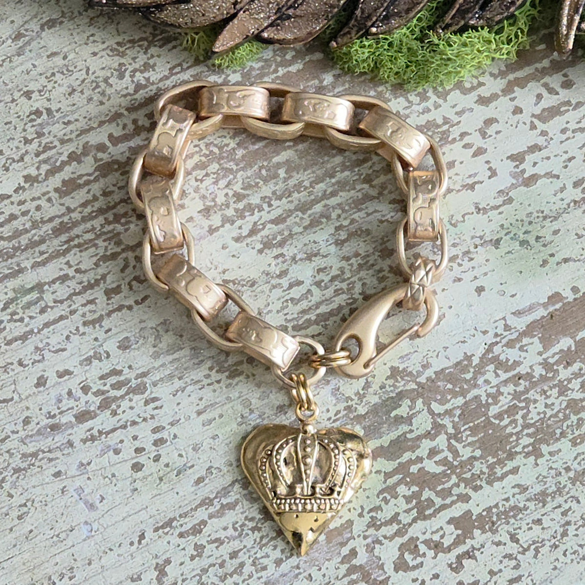 Heavy Link Chain Bracelet w/Old World Boho Crown Heart