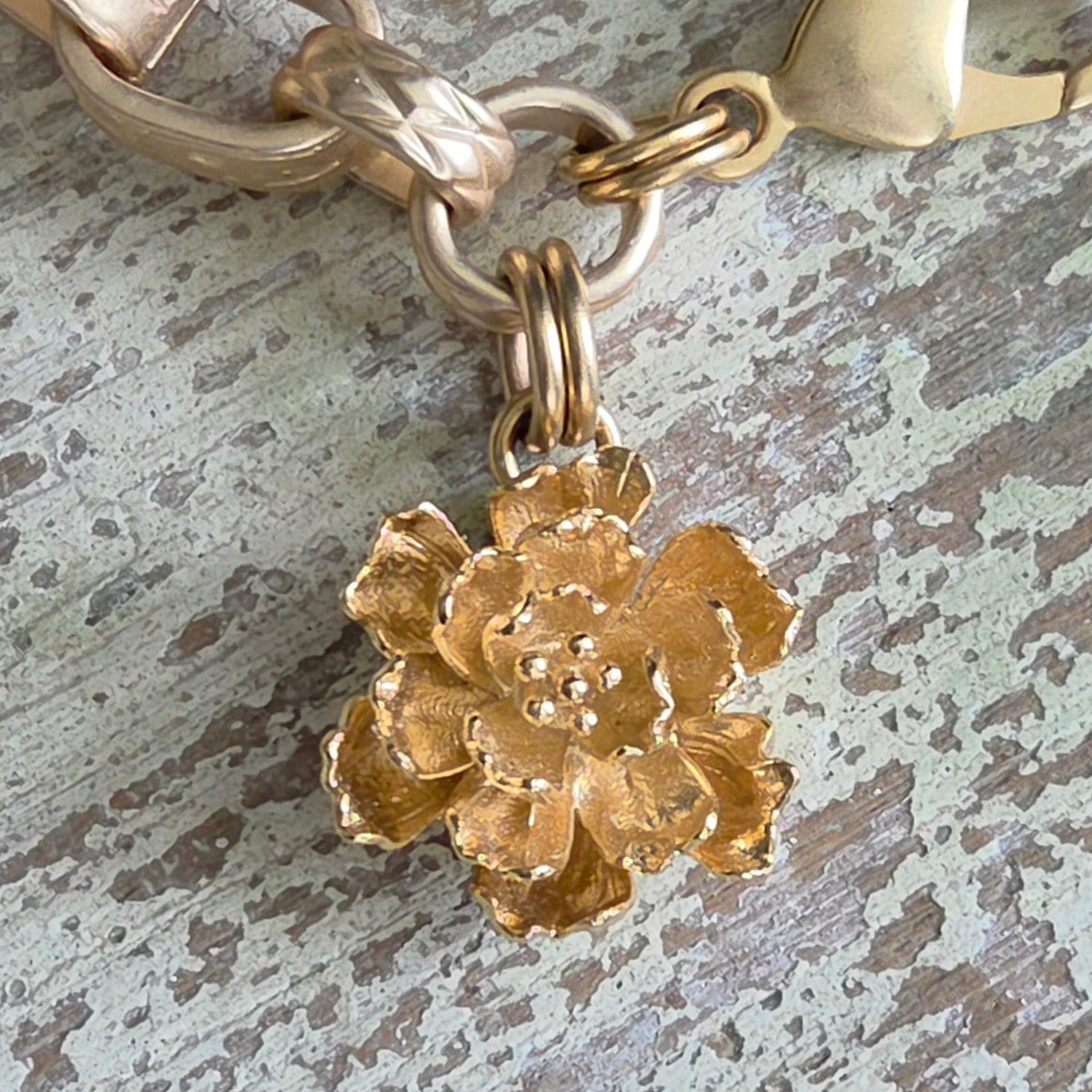 Heavy Link Chain Bracelet w/ Flower charm