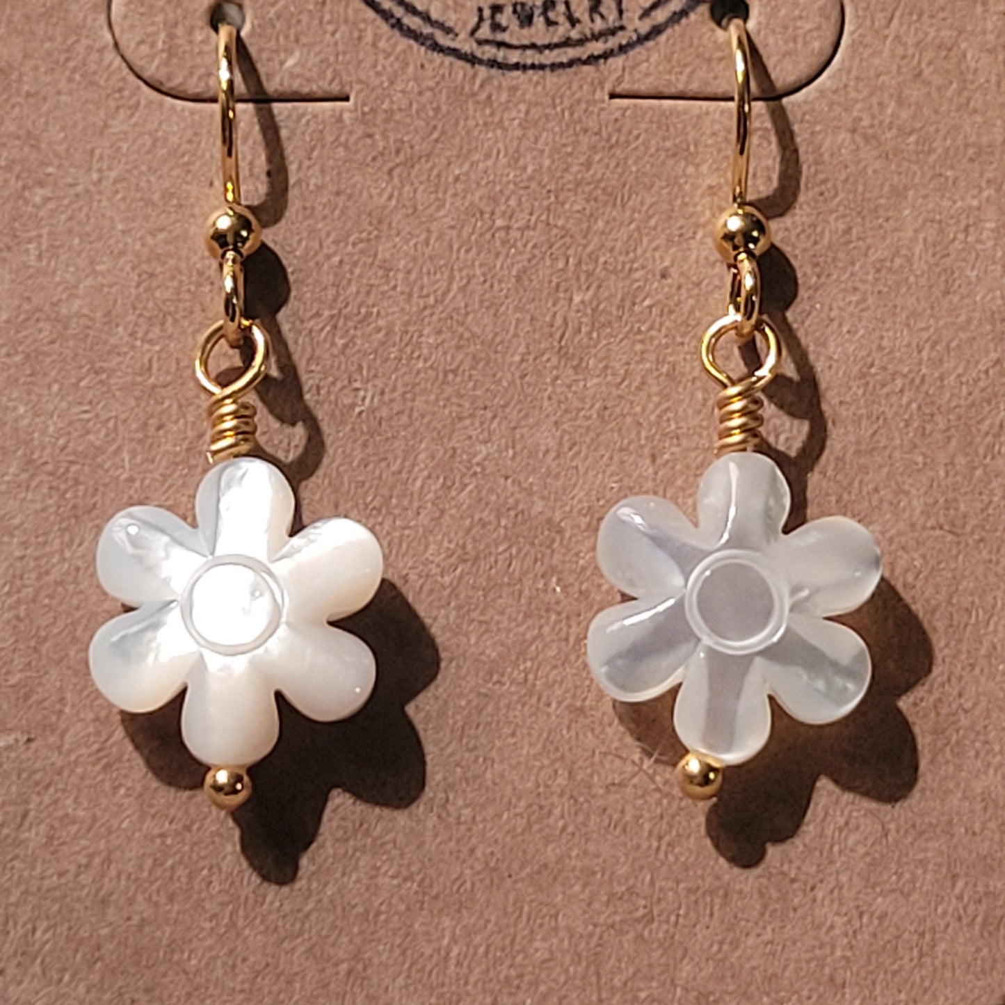 Mother-of-Pearl Flower earings